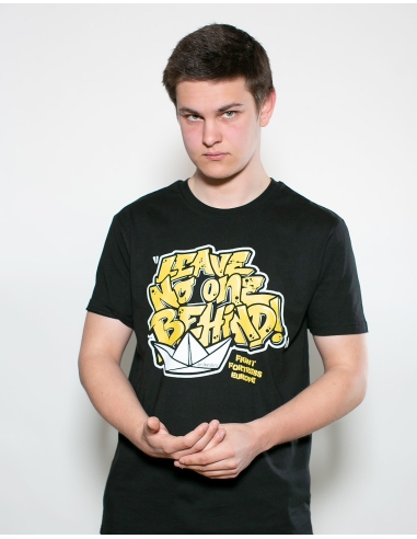 Leave No One Behind (Fight Fortress Europe) - No Borders - SOLI T-Shirt - Black - @ No Borders