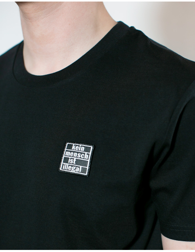 Kein Mensch ist illegal - No Borders - T-Shirt - Black/Black - @ No Borders
