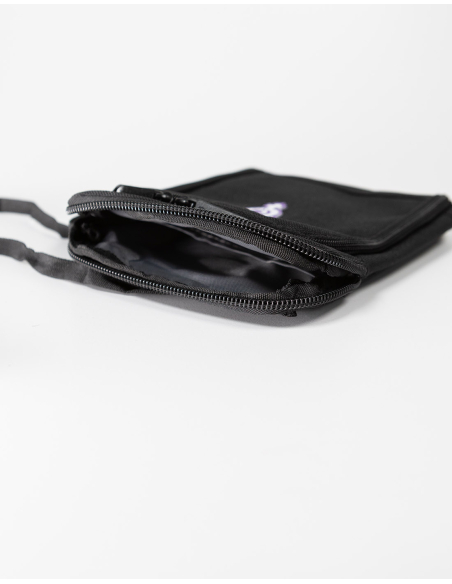 LGBTQ II - No Borders - Schultertasche - Black