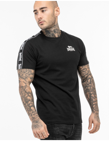 All Colours Are Beautiful - Flag - T-Shirt - Schwarz - @ No Borders