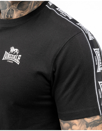 All Colours Are Beautiful - Flag - T-Shirt - Schwarz - @ No Borders