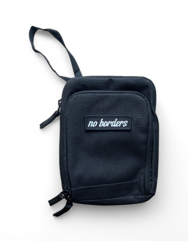 No Borders Logo - Schultertasche - Schwarz - @ No Borders