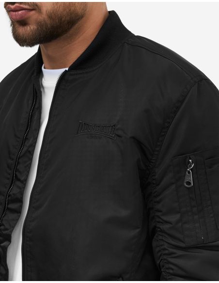 lonsdale-bomberjacke-poolstock-black-detail lonsdale-bomberjacke-poolstock-black-detail